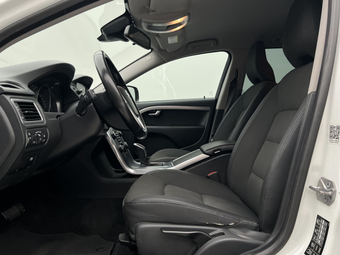 Volvo XC70 D4 AWD NAVIGACE AUT CZ 2.4 d