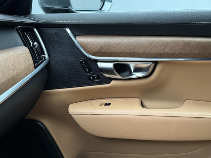 Volvo S90 D5 AWD INSCRIPTION REZERVACE 2.0 d