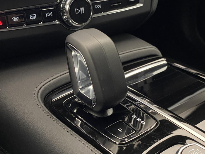 Volvo V90 T6 AWD PLUG-IN DARK PLUS AUT