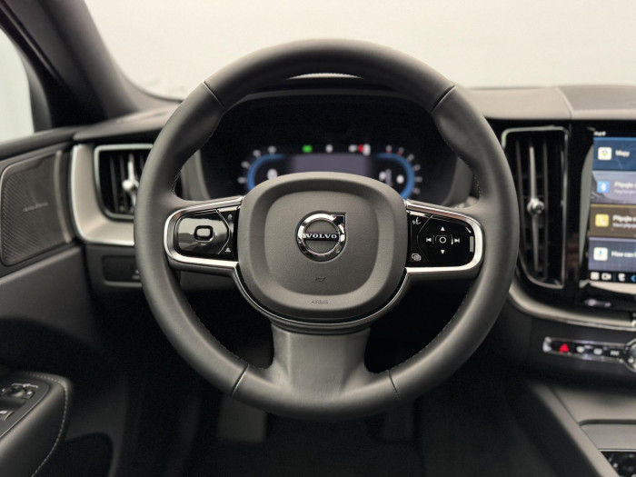 Volvo XC60 B5 AWD BLACK EDITION AUT 2.0 Edition