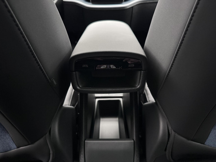 Volvo EX30 PURE ELECTRIC SINGLE PLUS