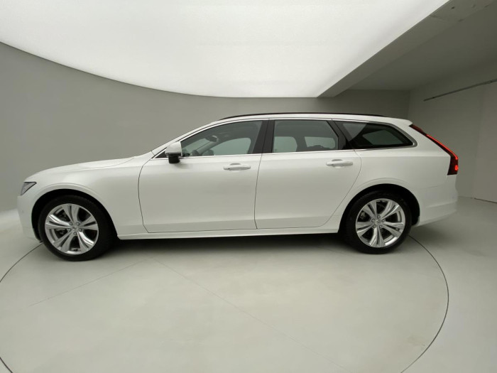 Volvo V90 B4 AWD CORE AUT REZERVACE