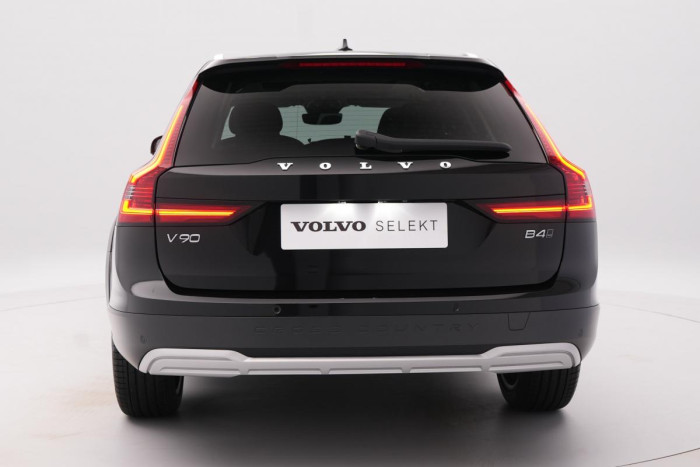 Volvo V90 CC B4 AWD PLUS AUT 1.maj.