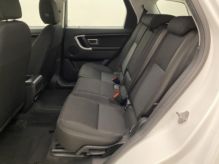 Land Rover Discovery Sport 2.0 TD4 AWD PURE REZERVACE 2.0 TD