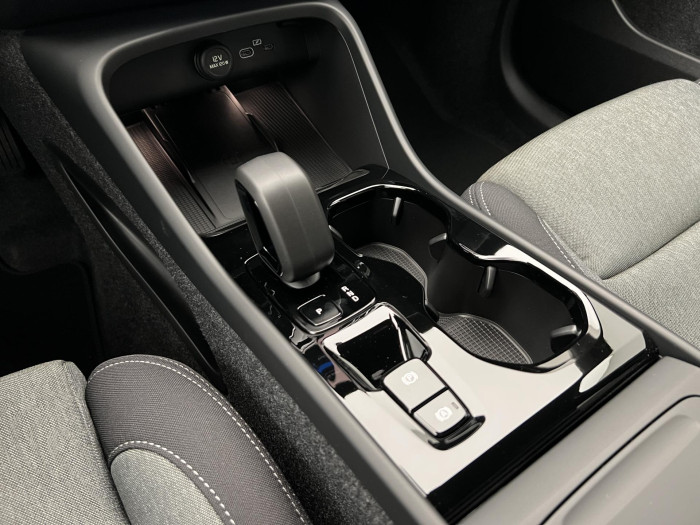 Volvo XC40 B3 DARK PLUS AUT