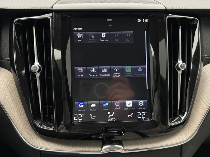 Volvo XC60 B4 AWD INSCRIPTION AUT CZ