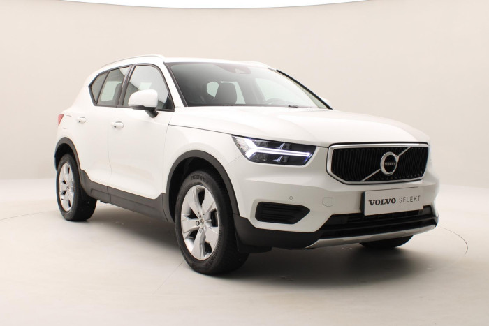 Volvo XC40 T3 MOMENTUM AUT CZ REZERVACE 1.5 Momentum