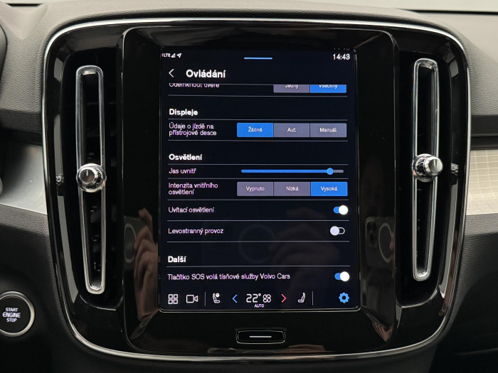 Volvo XC40 B3 DARK PLUS CZ 1.maj