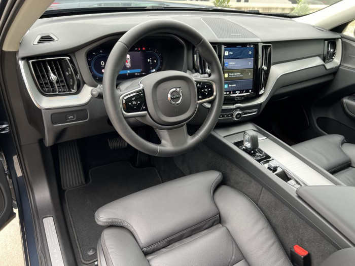 Volvo XC60 B4 AWD DARK PLUS Aut 1.maj. 2.0 Plus