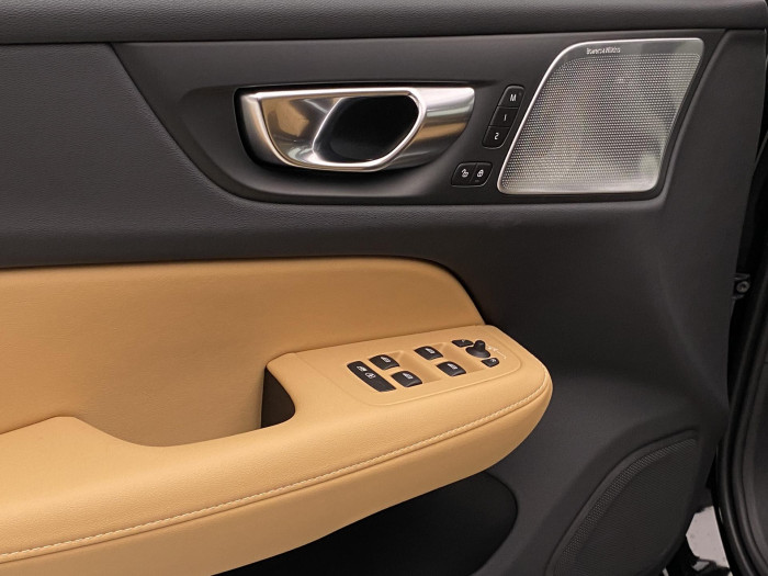 Volvo V60 B4 AUT DARK ULTRA
