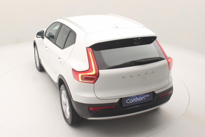 Volvo XC40 B4 AWD MOMENTUM PRO AUT 1.maj 2.0 Momentum
