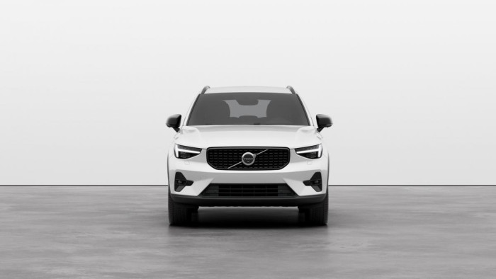 Volvo XC40 B3 AUT DARK PLUS