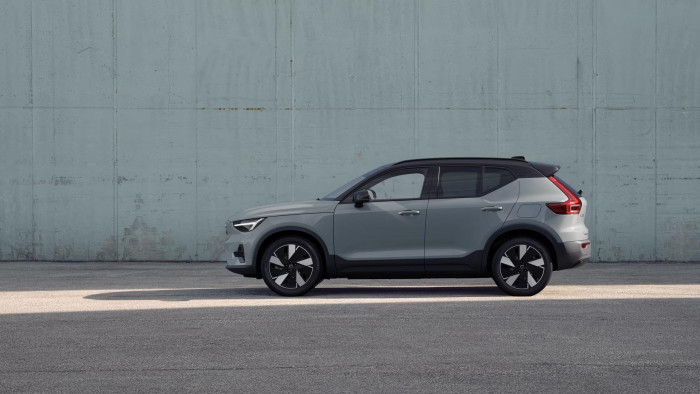 Volvo EX40 SINGLE MOTOR ELETRIC PLUS