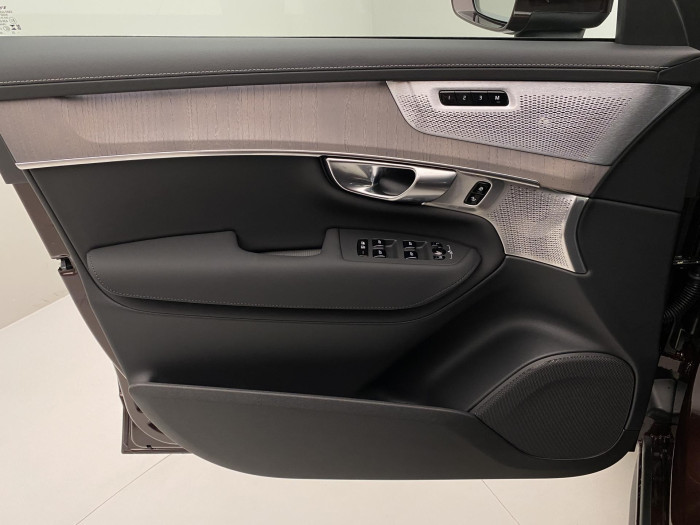 Volvo XC90 T8 AWD RECHARGE BRIGHT ULTRA 7