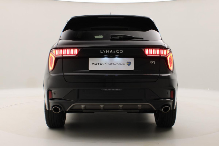 Lynk & Co 01 PHEV DCT AUT 1.maj. REZERVACE