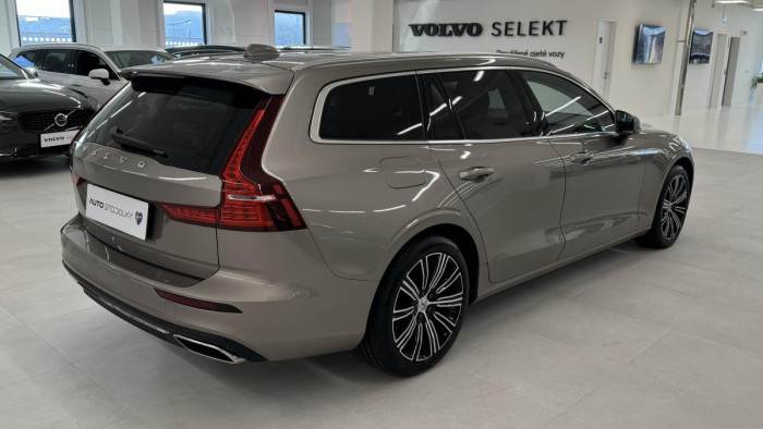 Volvo V60 D4 INSCRIPTION AUT REZERVACE 2.0 d