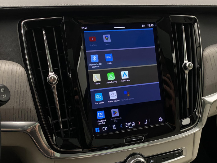 Volvo V90 CC B4 AWD ULTIMATE CZ 1.maj 2.0 CC CC