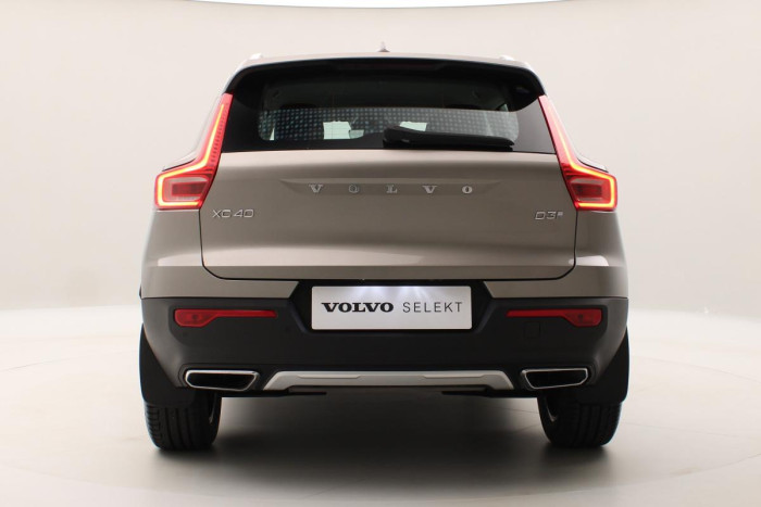 Volvo XC40 D3 INSCRIPTION AUT REZERVACE 2.0 d