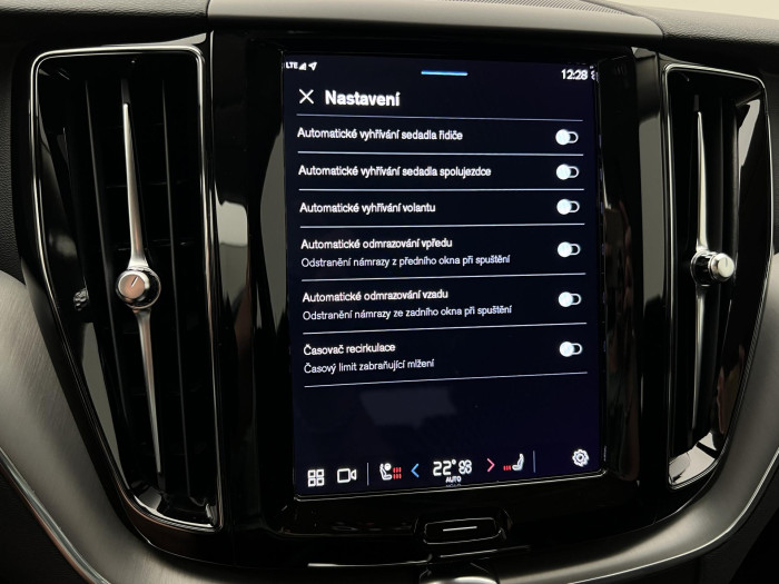 Volvo XC60 B4 MOMENTUM PRO AUT 1.maj. 2.0 Momentum