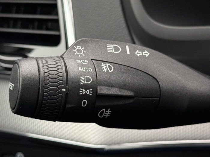 Volvo XC90 B5 AWD R-DESIGN AUT