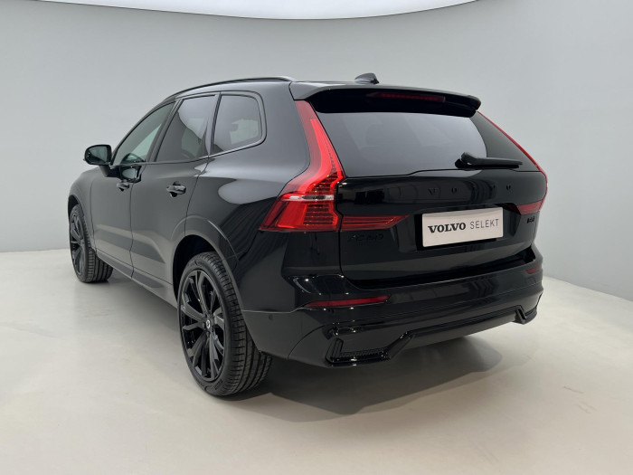 Volvo XC60 B5 AWD BLACK EDITION AUT CZ 2.0 Edition