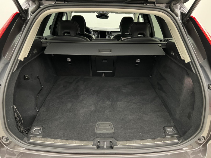 Volvo XC60 T6 AWD RECHARGE ULTRA BRIGHT