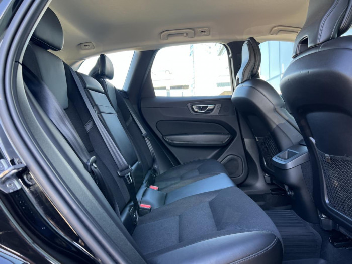 Volvo XC60 D4 AWD MOMENTUM Aut 1.maj. 2.0 d Momentum
