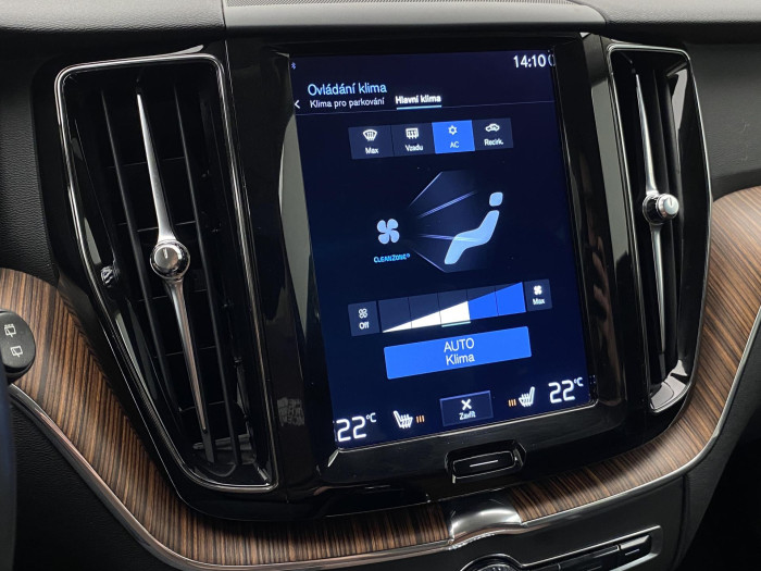 Volvo XC60 D3 AWD MOMENTUM AUT CZ 2.0 d Momentum