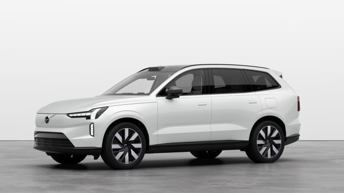 Volvo EX90 PURE ELECTRIC TWIN ULTRA 7míst