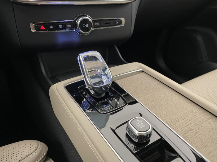 Volvo XC90 T8 AWD RECHARGE BRIGHT PLUS 7m