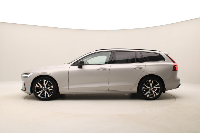 Volvo V60 B4 PLUS DARK AUT 1.maj