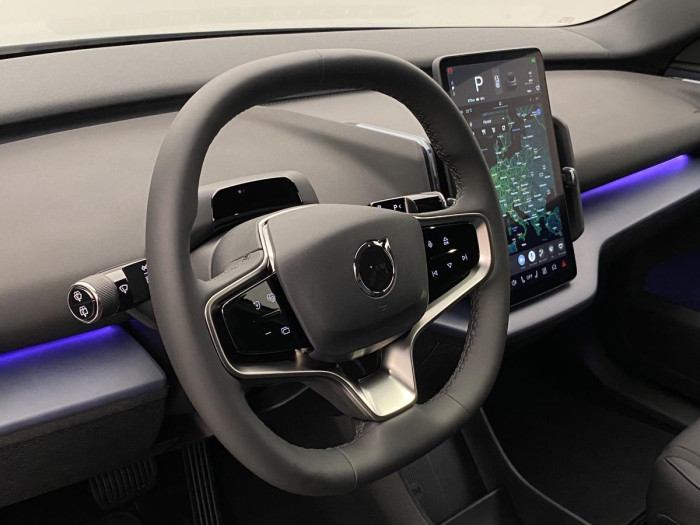 Volvo EX30 PURE ELECTRIC AWD TWIN PLUS