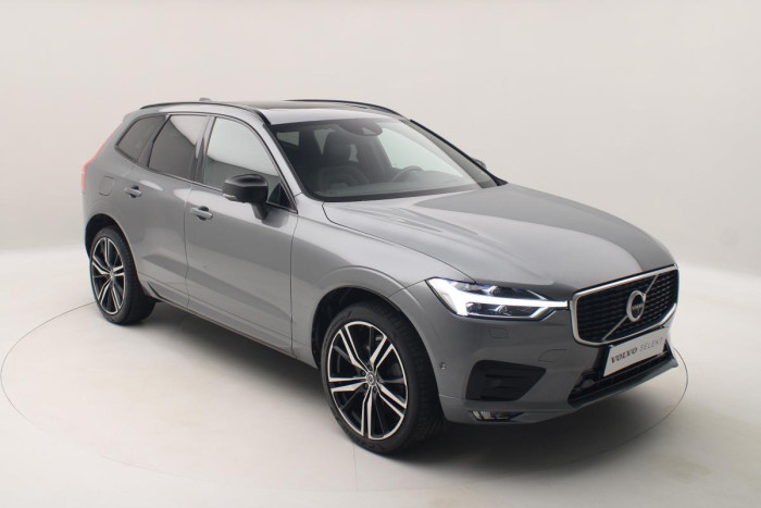 Volvo XC60 B5 AWD R-DESIGN REZERVACE