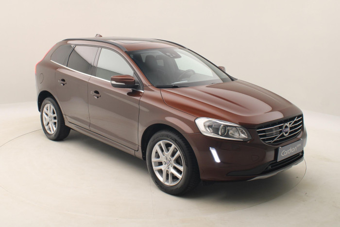 Volvo XC60 D4 AWD MOMENTUM REZERVACE 2.4 d Momentum