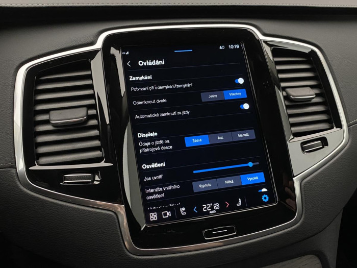 Volvo XC90 B6 AWD AUT BRIGHT PLUS 7-míst 2.0 Plus