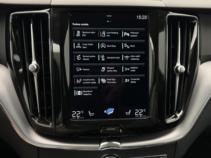 Volvo XC60 B4 AWD MOMENTUM PRO AUT 2.0 Momentum