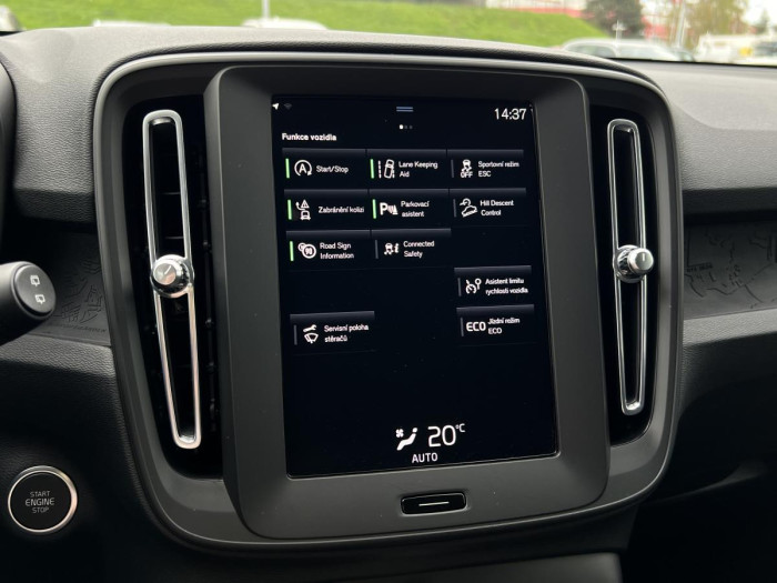 Volvo XC40 T2 ESSENTIAL CZ