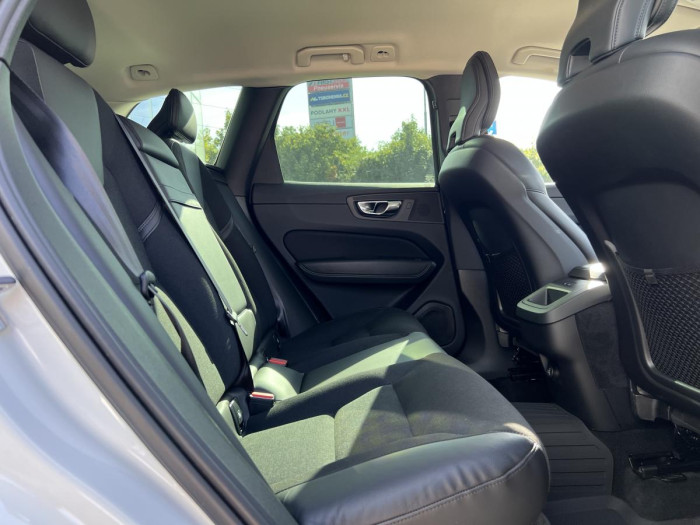Volvo XC60 B4 AWD MOMENTUM Aut 1.maj. 2.0 Momentum