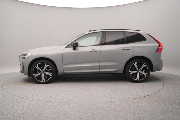 Volvo XC60 B5 AWD DARK ULTRA CZ 1.maj