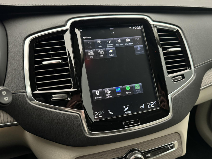 Volvo XC90 B5 AWD INSCRIPTION REZERVACE