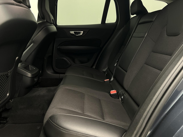 Volvo V60 B4 MOMENTUM AUT 2.0 Momentum