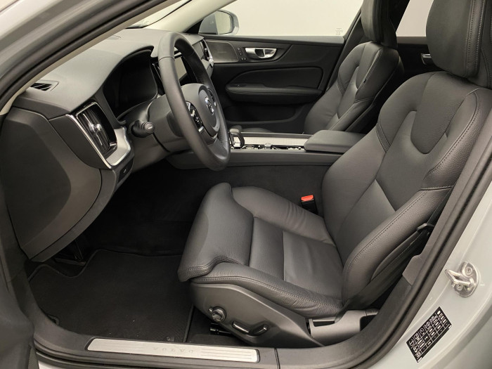 Volvo V60 CC B5 AWD PLUS AUT 1.maj