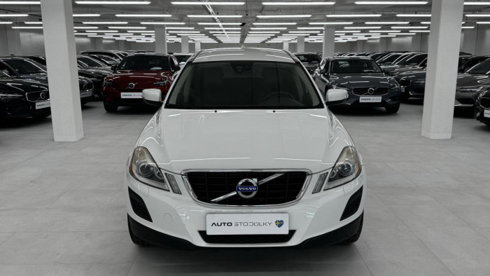 Volvo XC60 D5 AWD SUMMUM REZERVACE 2.4 d Summum