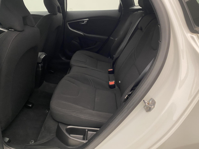 Volvo V40 T2 KINETIC CZ