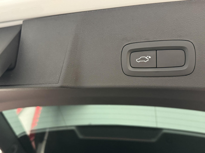 Volvo XC40 T2 MOMENTUM CZ 1.5 Momentum