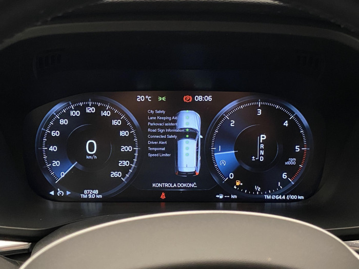 Volvo XC60 D4 MOMENTUM AUT 1.maj 2.0 d Momentum