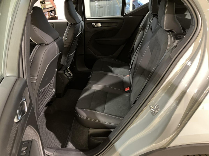 Volvo XC40 B3 AUT DARK PLUS 2.0 Plus