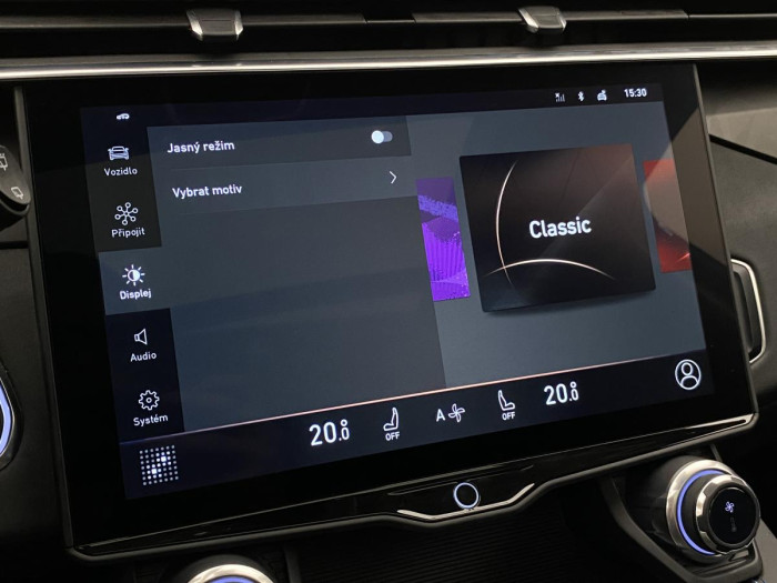 Lynk & Co 01 PHEV DCT AUT 1.maj