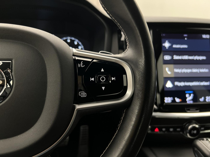 Volvo S60 T5 R-DESIGN AUT