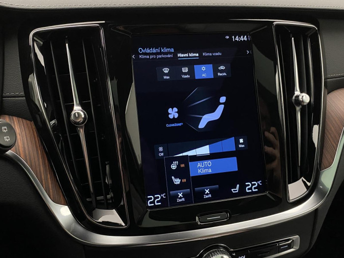 Volvo V60 CC B5 AWD ADVANCED REZERVACE 2.0 CC CC